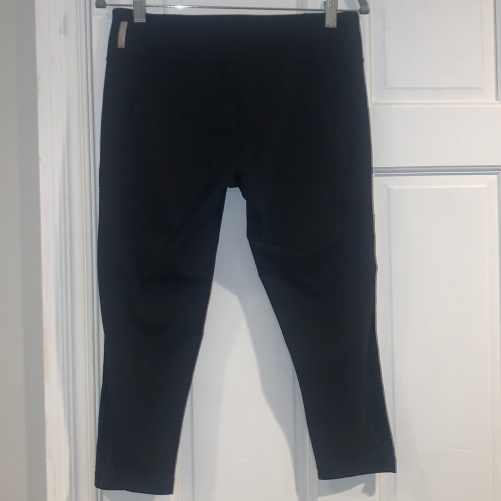 Zella Live in Streamline Reversible Capri Leggings w/Mesh Black Size Medium - Picture 7 of 13